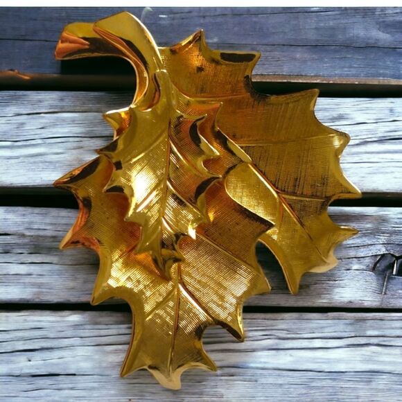 Autumn Leaf Leaves Cluster Brooch Pin Lightweight Vintage Gold Tone Shiny Estate - Picture 1 of 13